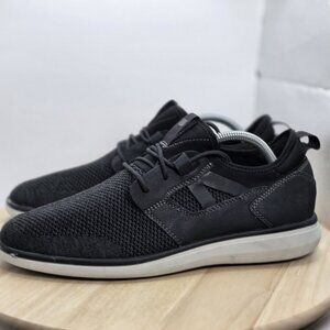 Man's Size 10 - Florsheim Venture Knit Plain Toe Casual Designer Sneaker